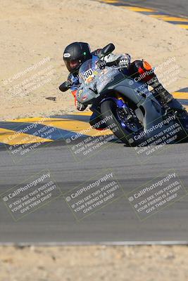 media/Dec-18-2022-SoCal Trackdays (Sun) [[8099a50955]]/Turns 9 and 10 Set 2 (1055am)/